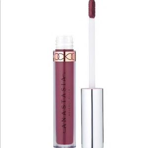 Anastasia Beverly Hills liquid lipstick in poet